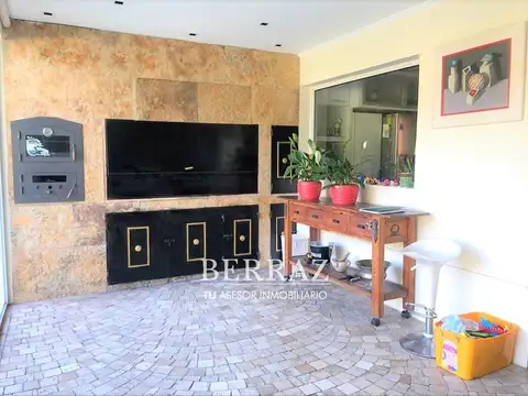 Casa venta 6 ambientes en Los Angeles Village Escobar lote de 550 m2