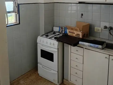 Excelente zona - Apto Profesional