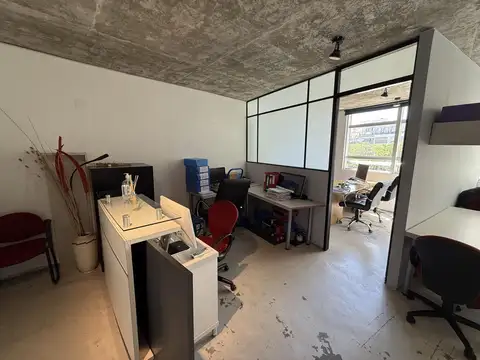 Oficina en Venta con 1 cochera