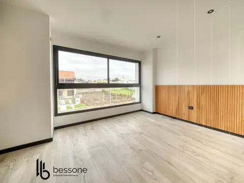 Depto Tipo Casa en Venta con 1 cocheras