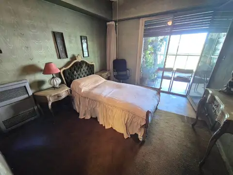 Departamento 4 amb c/dep, balcón aterrazado. 147m²
