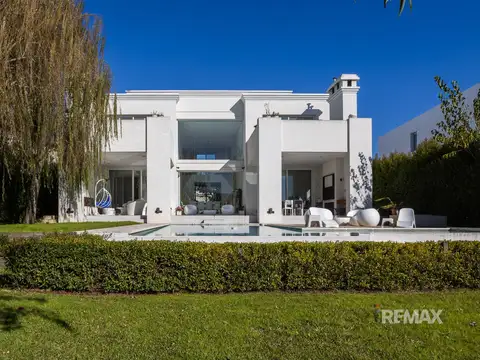 Casa en Venta en Nordelta Golf Club Nordelta, USD 1.980.000