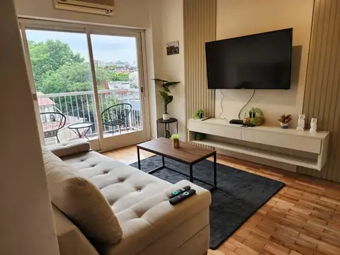 Excelente depto 3 amb al frente refaccionado!