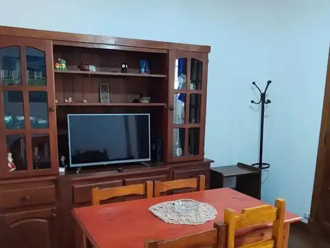 Depto Tipo Casa 2 ambientes con 1 baño
