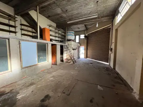 Galpon en Venta en Villa Libertad, USD 250.000