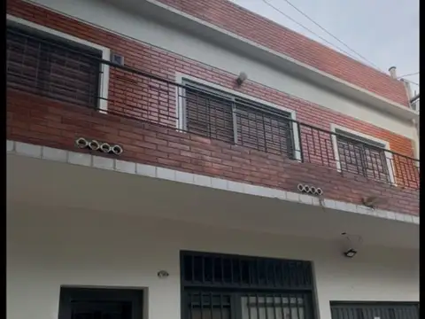 Depto Tipo Casa en Alquiler 25 años