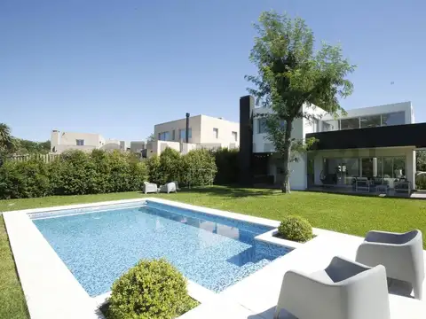 CASA EN VENTA EN FINCAS DE HUDSON