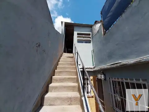 Depto Tipo Casa en Venta en Villa Maipú, USD 180.000
