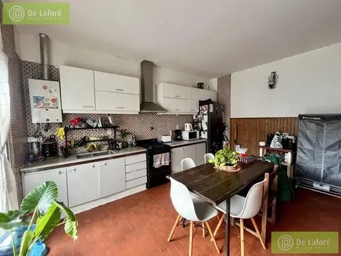 VENTA - PH 3 ambientes al fondo en San Isidro, sin expensas, con patio y parrilla