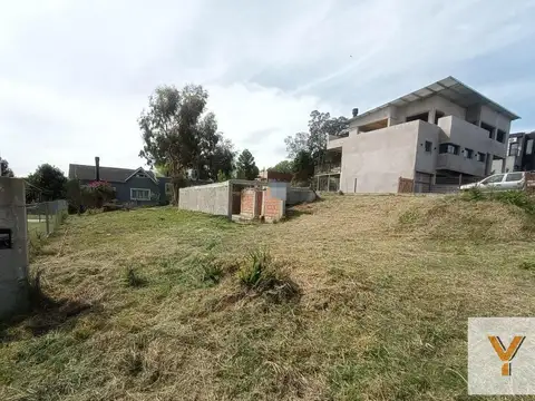 Genaro e/ San Martin y Claudia