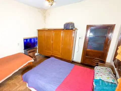 Casa 5 ambientes con 1 baño