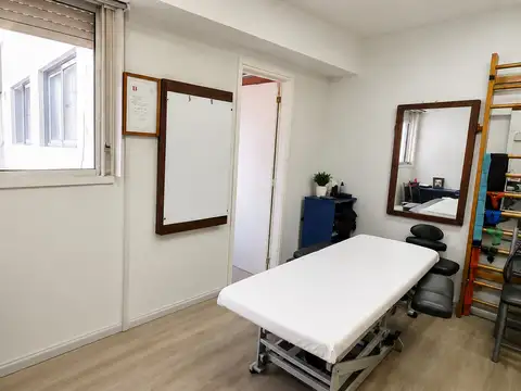 Gobernador Irigoyen 400, Piso 1