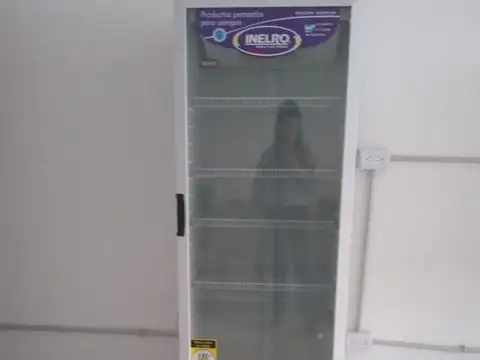 Alquiler de fondo de comercio equipado para trabajar - Plottier