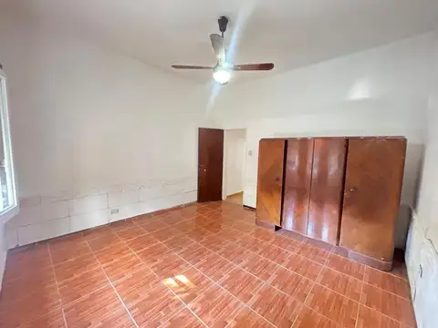 Casa en Alquiler con 1 cochera