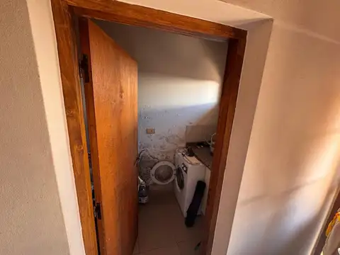 Casa 5 ambientes con 1 baño