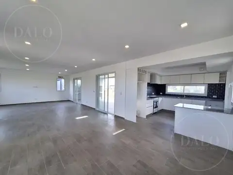 Casa en Alquiler al Norte