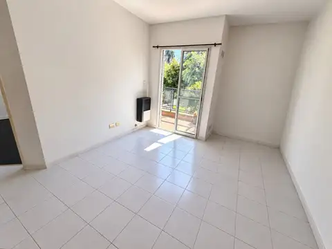 Departamento en Venta en Villa Adelina, USD 64.000