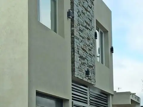 Casa en Venta en Pablo Podesta, USD 215.000