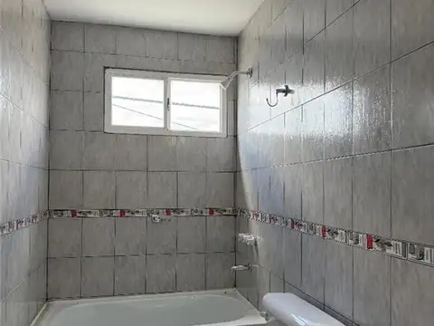 Local en Alquiler en Rio Grande, $ 700.000