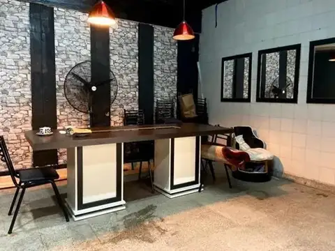 Excelente Propiedad Opciones Salon Casa Deposito Local