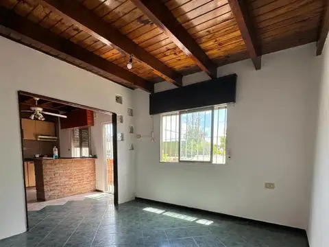 Depto Tipo Casa en Alquiler de 2 dormitorios
