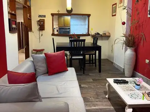 Departamento en Venta en Alberdi, USD 98.000