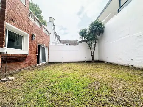 Casa 6 ambientes con 4 baños