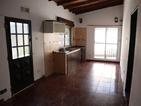 Depto Tipo Casa en Alquiler de 2 dormitorios