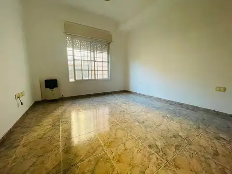 Depto Tipo Casa 4 ambientes con 1 baño