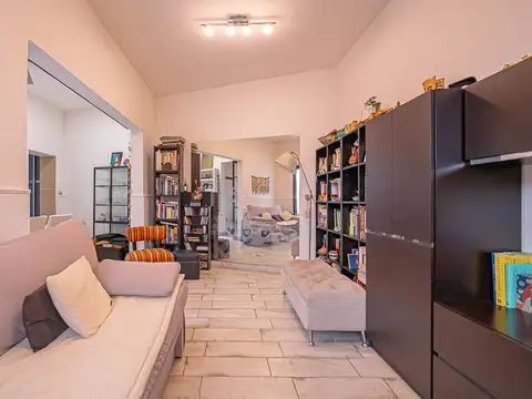 VENTA CASA 4 AMBIENTES BELGRANO EXCELENTE ESTADO