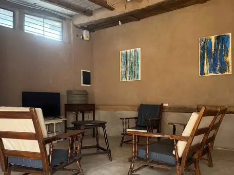 Casa en Venta con 3 cocheras