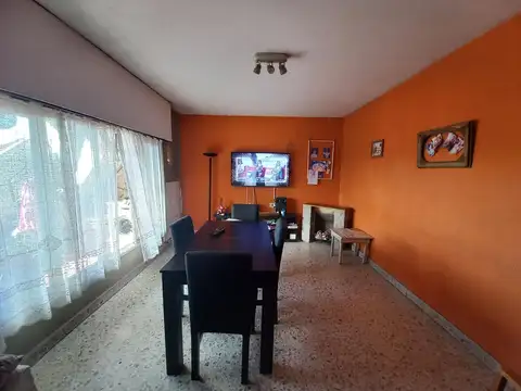 Salguero   al 800