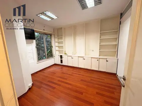 VENTA DE OFICINA - LOCAL en Ramos Mejía APTO PROFESIONAL O COMERCIAL