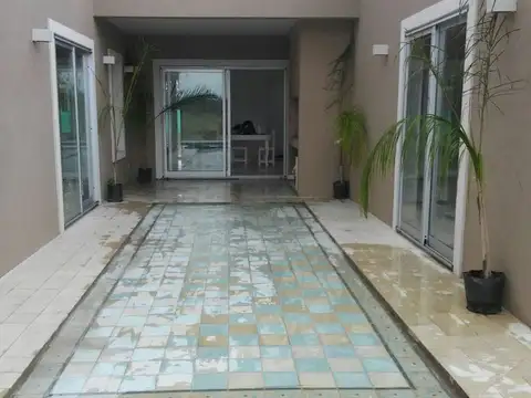 Casa en Venta en Casuarinas Del Pilar, USD 200.000