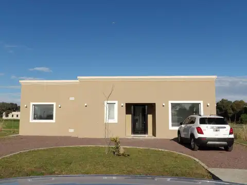 Venta Casa 5 ambientes en Las Casuarinas, Pilar