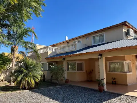 Casa en Venta en La Carrera, USD 220.000