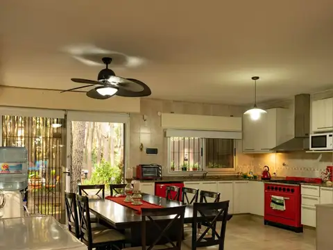 CASA VENTA EN MAR AZUL A 200 METROS DEL MAR