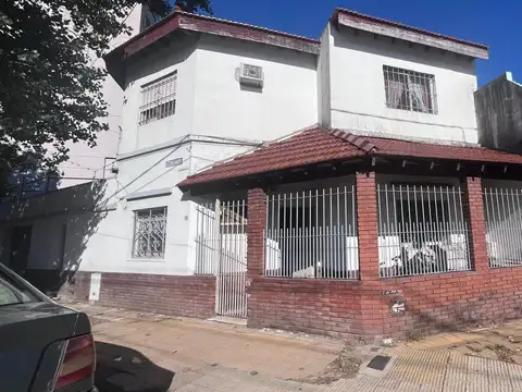 Casa en venta en Lanus Oeste