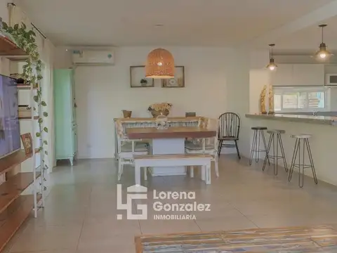 Casa en Venta con 6 cocheras