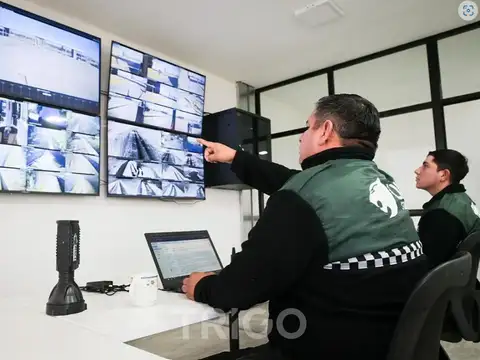 Alquiler Depósito AAA de 2.900m2   Playa para camiones Polo industrial Spegazzini Ezeiza