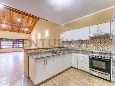 Casa en Venta en Ramos Mejía, USD 129.000