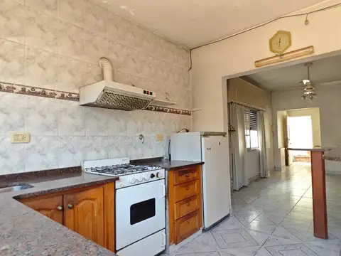 PH en Venta, tres ambientes con patio,