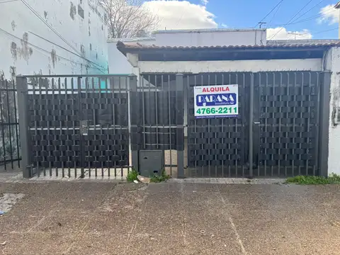 CASA PH AL FRENTE DE 3 AMBIENTES