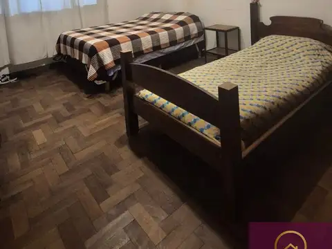 Casa 4 ambientes con cochera, quincha y terraza - Villa Ballester 6100