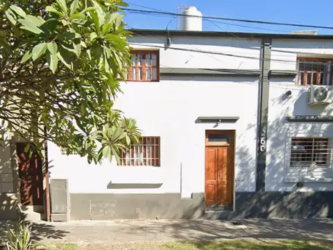 Luminoso 2 ambientes en zona de alta valorización, a pasos del shopping y del rio