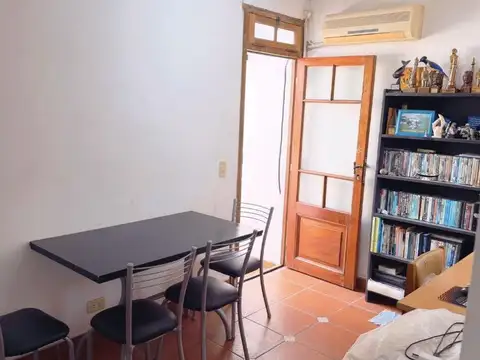 Depto Tipo Casa en Venta 50 años