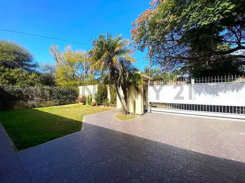 Jacobo Joule 5600, Piso 0