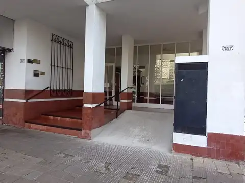 Avenida Bartolomé Mitre 5800, Piso 8