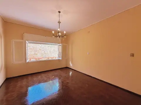 Casa en Alquiler 60 años