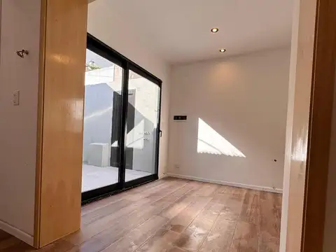Depto Tipo Casa en Venta de 2 ambientes